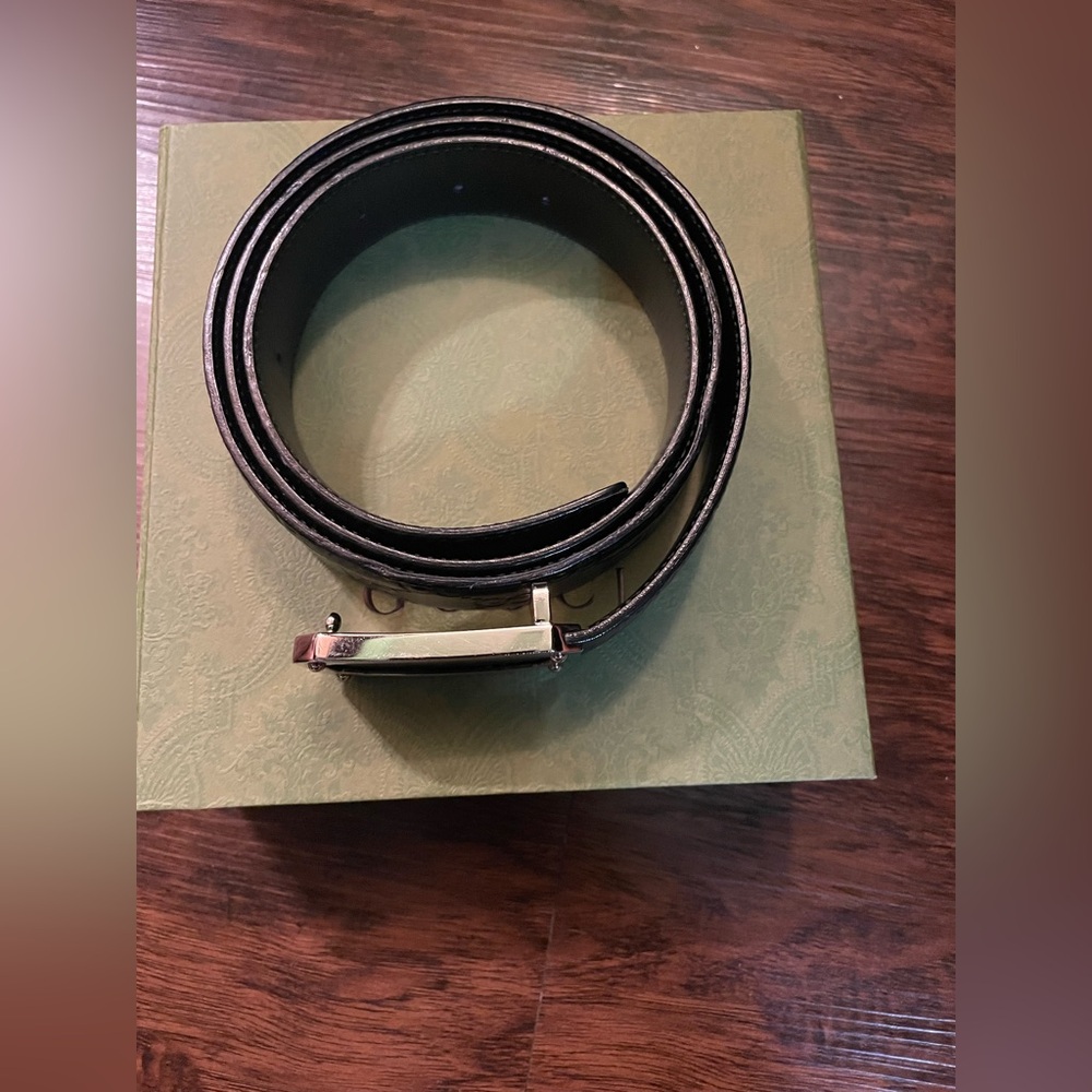 Gucci Black Signature Logo Leather Belt With Rectangular Buckle Size 105•42 - Picture 6 of 8